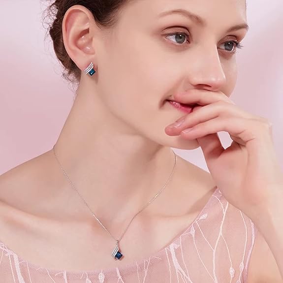 طقم مجوهرات: عقد بقلادة كريستال مطلي بالبلاتين